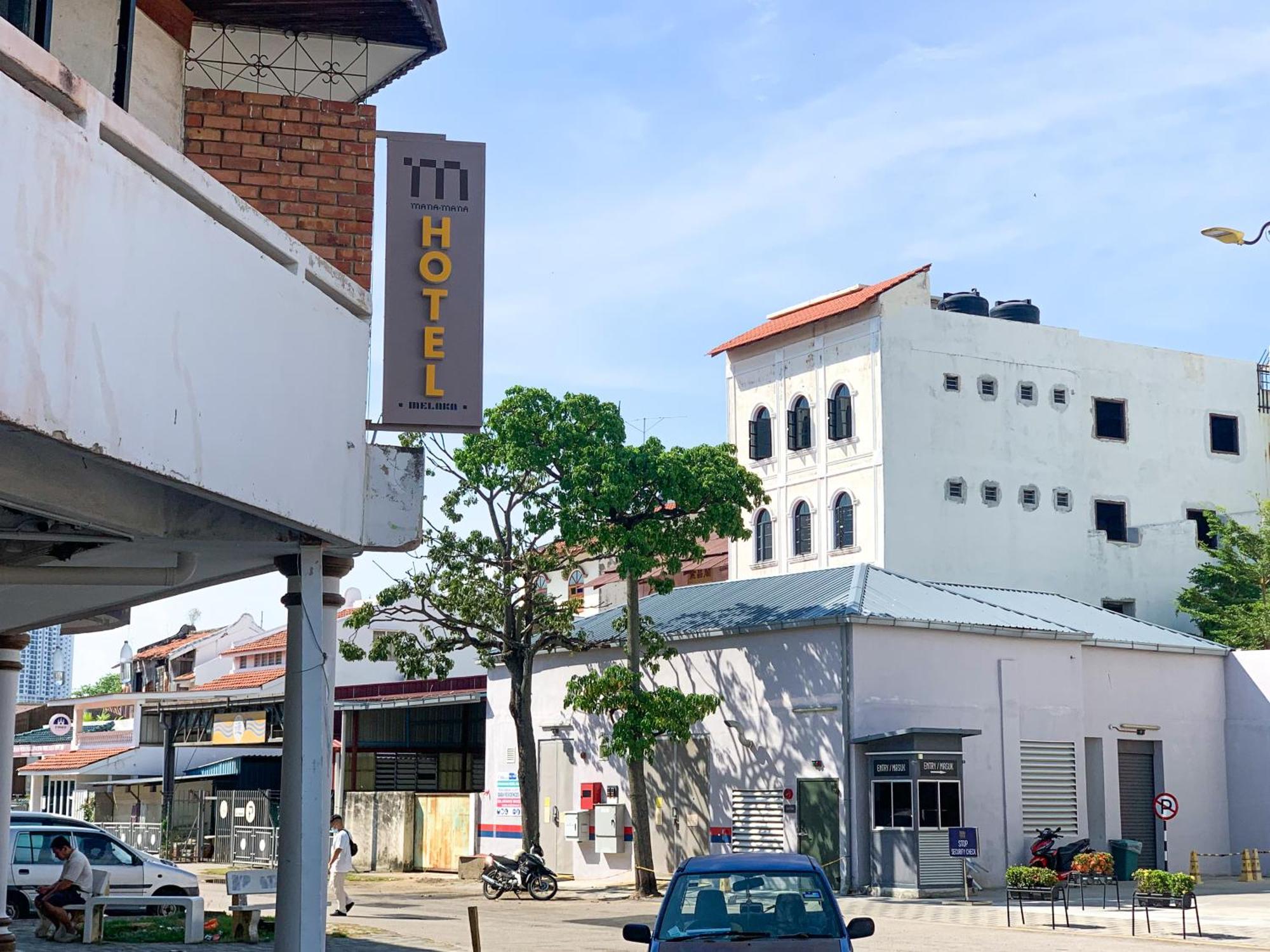 Mana Mana Hotel • Melaka • Exterior photo